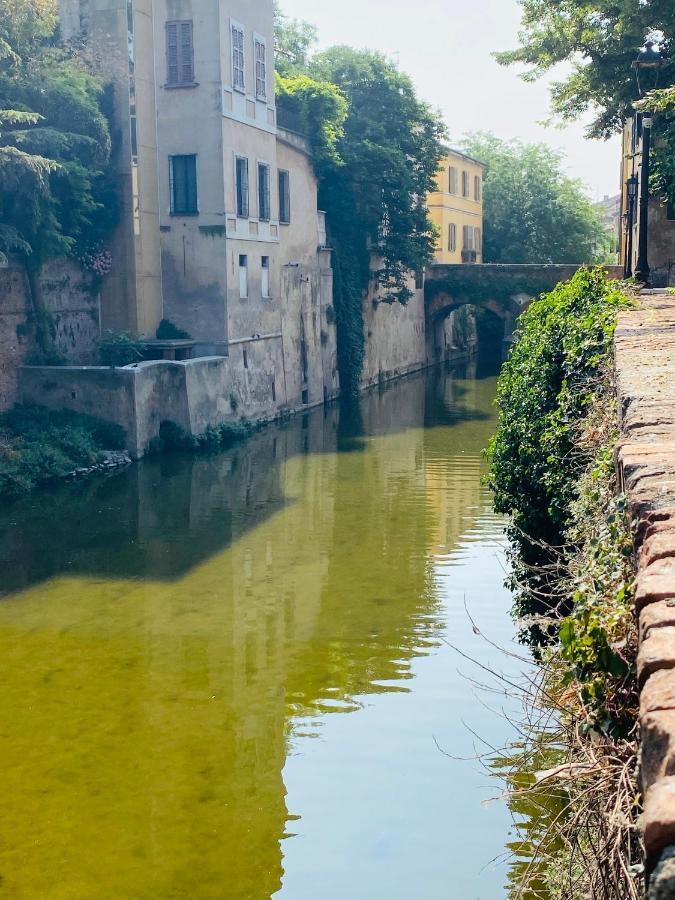 شقة Il Salotto Sul Rio مانتوفا المظهر الخارجي الصورة
